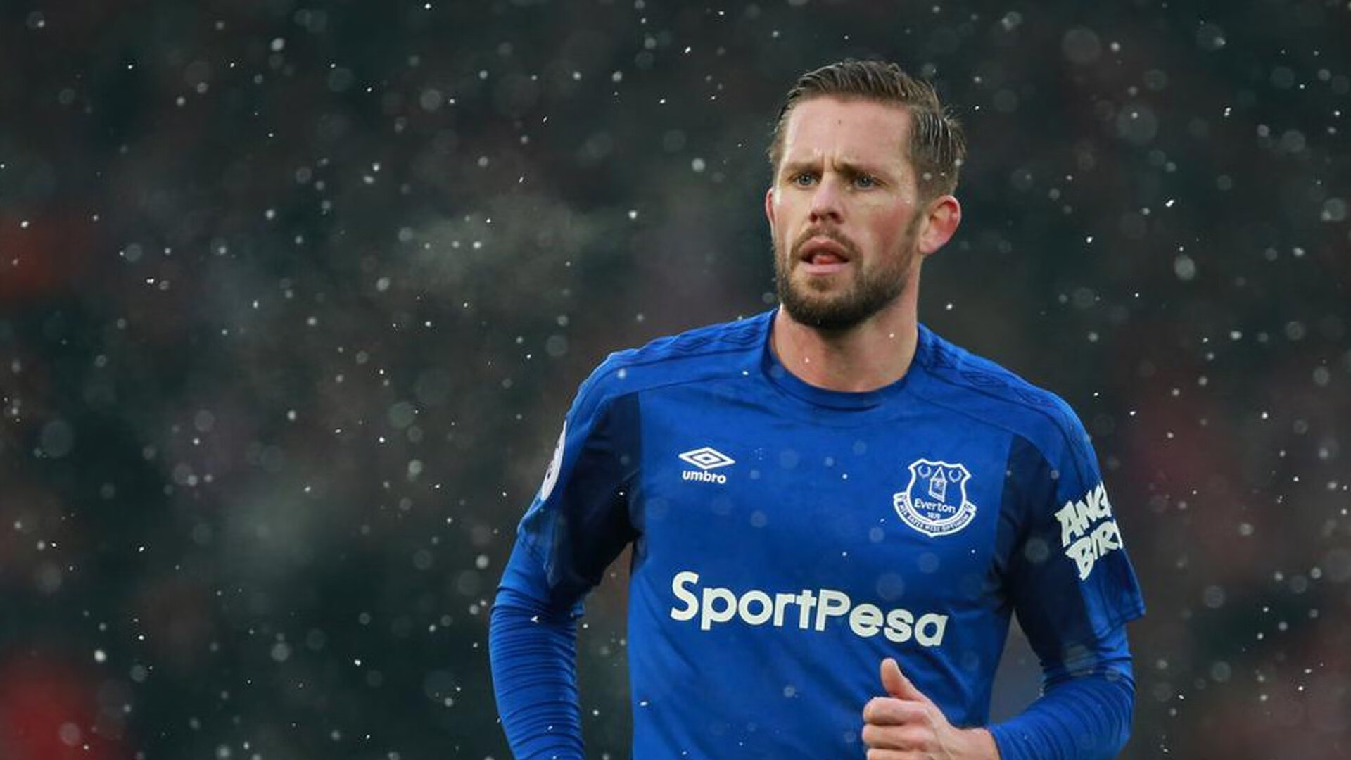 主力伤缺期间球队是否更依赖固定战术应对，主力为什么要补缺口